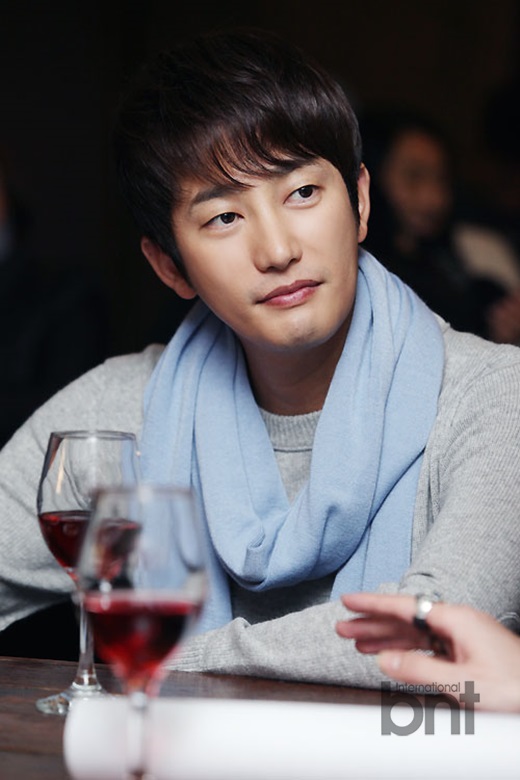 朴施厚陈燃《香气》花絮公开 笑容不止亲密无