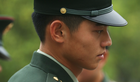 集体开水烫脸 袁弘销魂刮胡子_视频在线观看_真正男子汉_芒果tv